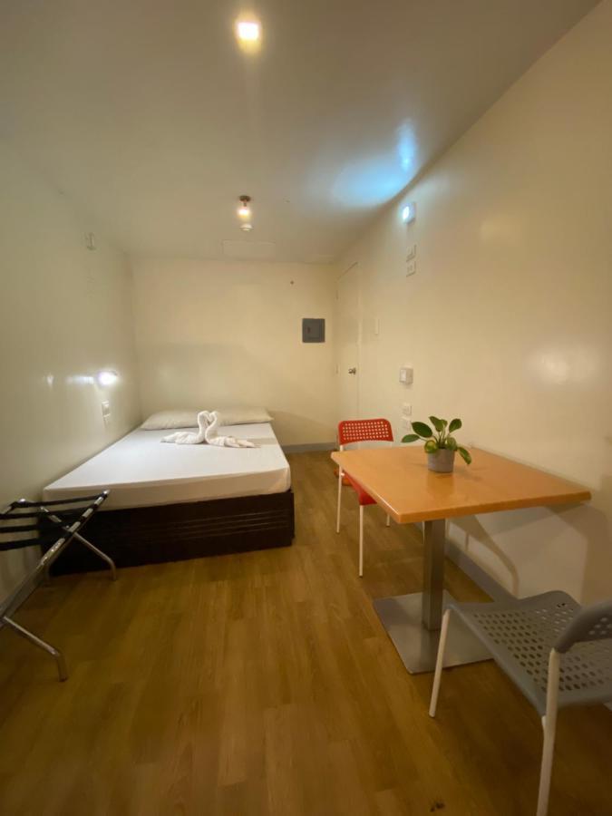 Burgos Hub Hostel Pasay Luaran gambar